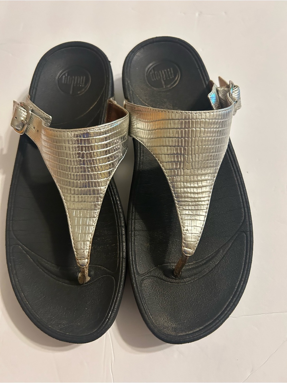 FitFlop Silver Textured T-strap Sandals for Women